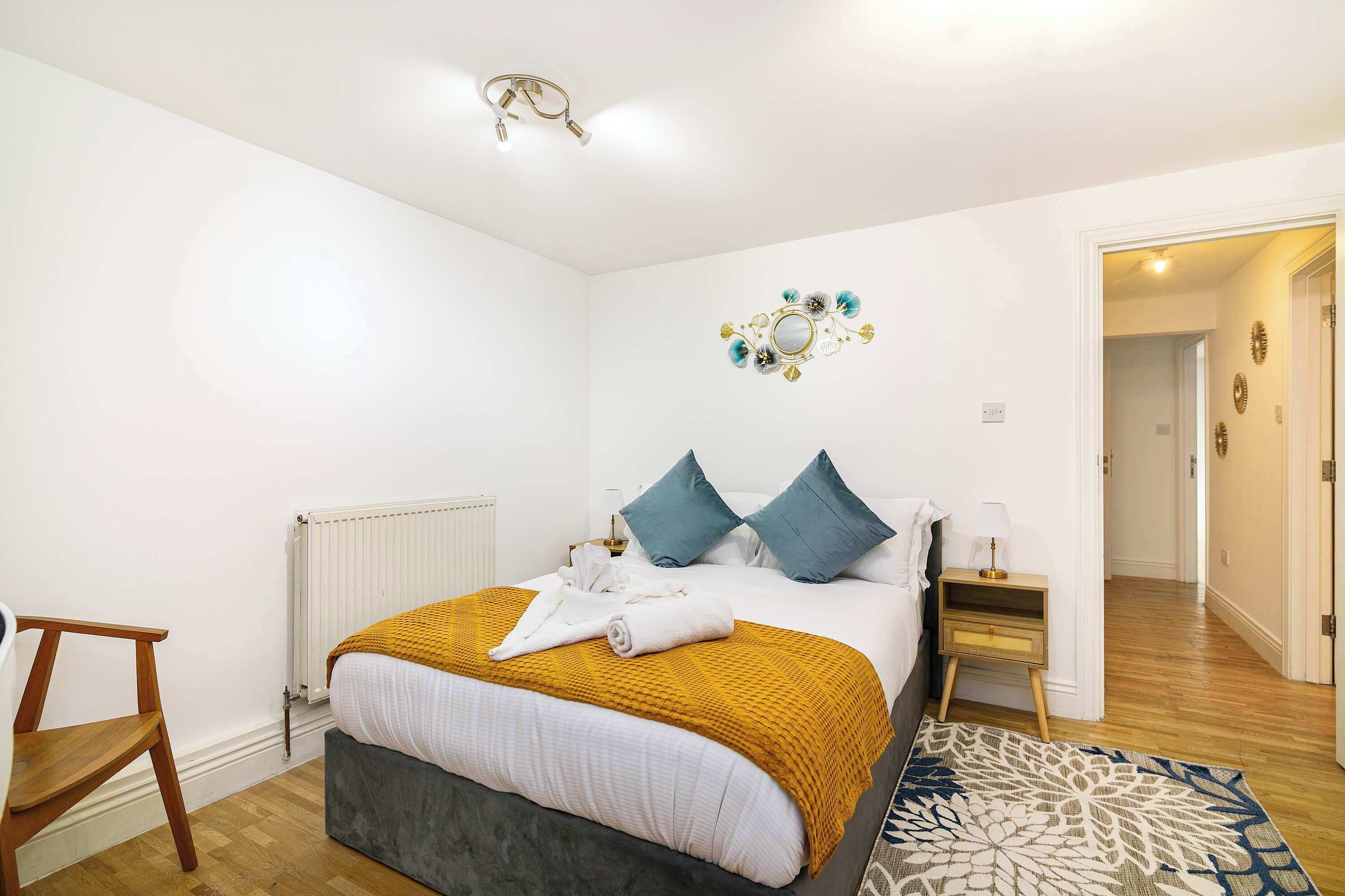 2 bedrooms, iron/ironing board, travel cot, free WiFi