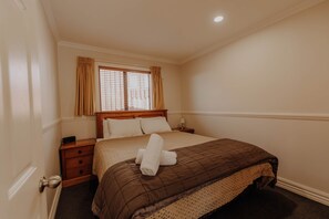 1 bedroom, iron/ironing board, free WiFi, bed sheets - Alpine Springs Motel | Unit 7 - HS51217 (Hanmer Springs)