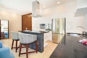 Fridge, microwave, oven, stovetop