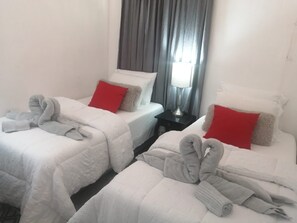 2 bedrooms, iron/ironing board, WiFi, bed sheets