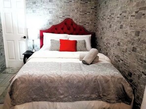 2 chambres, fer et planche à repasser, Wi-Fi, draps fournis