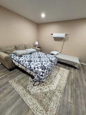 1 Schlafzimmer, Bügeleisen/Bügelbrett, WLAN, Bettwäsche