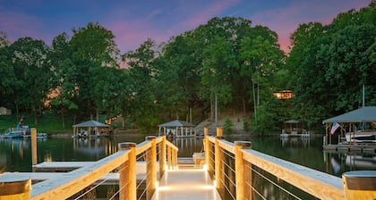 Sunset Retreat at the Lake | Sleeps 24 | Pool & Hot Tub