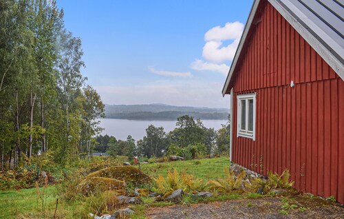 Gorgeous home in Villands with lake view