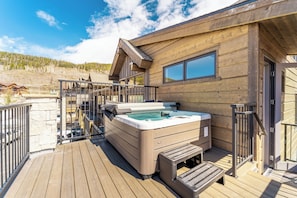 Villa (4 Bedrooms) | Exterior