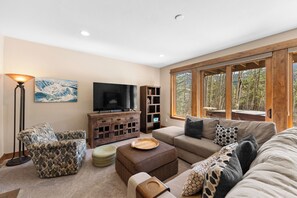 Studio (4 Bedrooms) | Property amenity