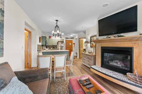 Apartment (2 Bedrooms) | Front of property