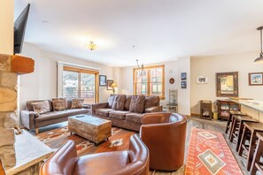 Apartment (4 Bedrooms) | Property amenity - Bl8375-3 (Keystone)