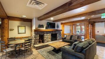 Apartment (2 Bedrooms) | Exterior