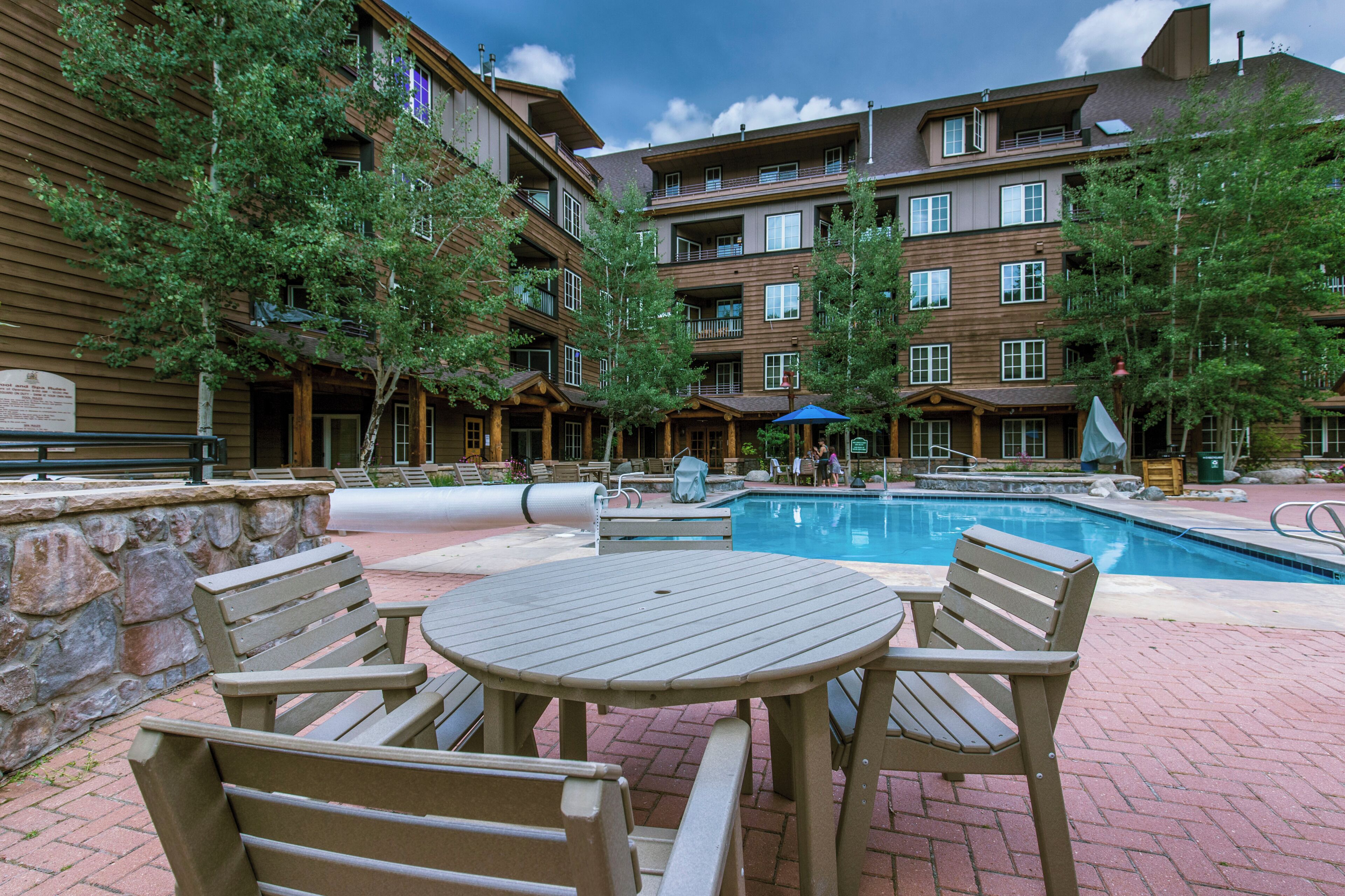 Apartment (2 Bedrooms) | Exterior