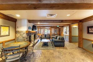 Apartment (2 Bedrooms) | Exterior