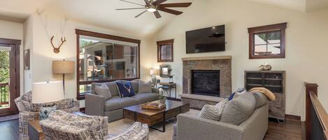 Villa (4 Bedrooms) | Fasade