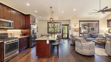 Studio (4 Bedrooms) | Property amenity