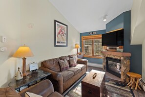 Front of property - Expedition Station #8633 (Keystone)