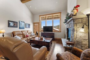 Villa (3 Bedrooms) | Exterior