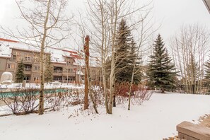 Exterior - Expedition Station #8553 (Keystone)