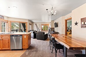 公寓客房 (2 Bedrooms) | 住宿設施服務