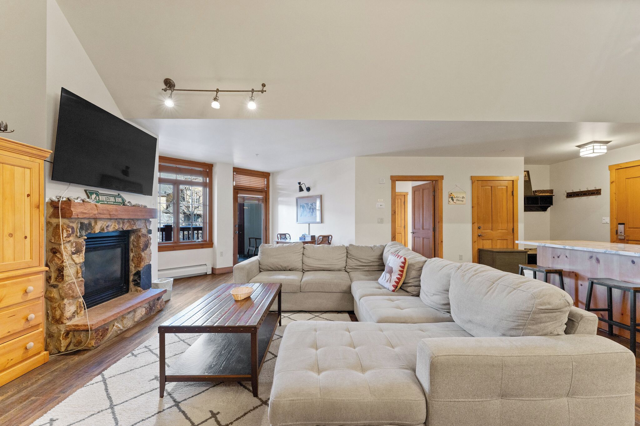 Apartment (2 Bedrooms) | Front of property