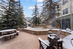Apartment (1 Bedroom) | Exterior - Silver Mill #8153 (Keystone)