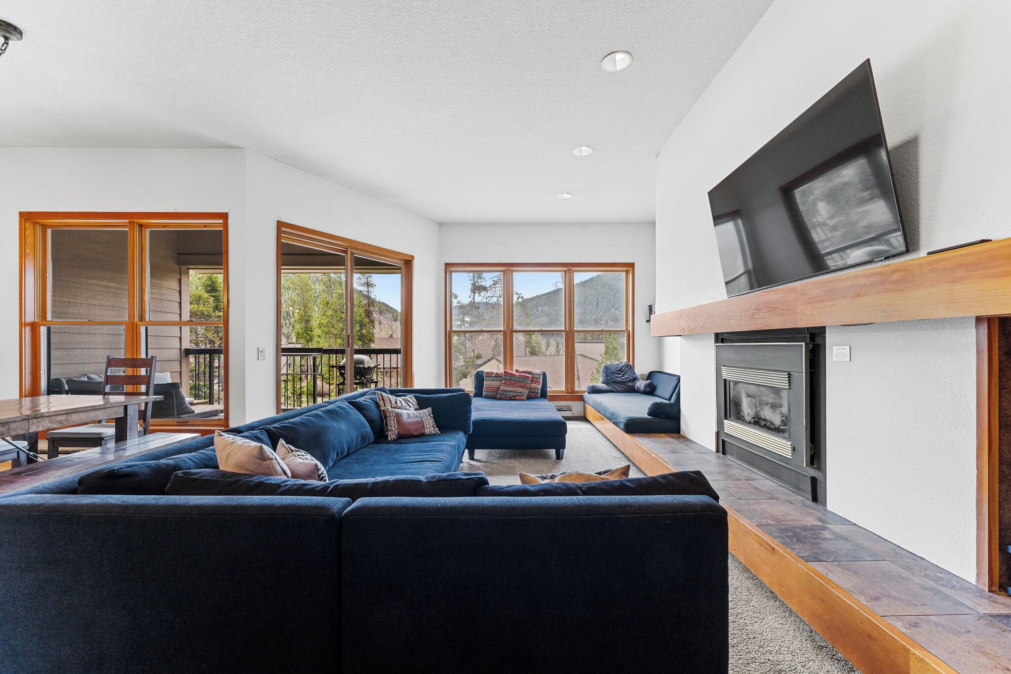 อพาร์ทเมนท์ (2 Bedrooms) | บริเวณภายนอก