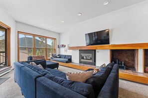 Apartment (2 Bedrooms) | Exterior