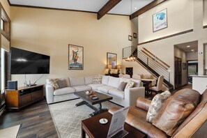 Apartment (3 Bedrooms) | Exterior - Pines #2157 (Keystone)