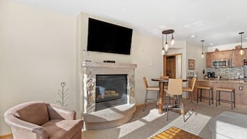 Apartment (2 Bedrooms) | Front of property