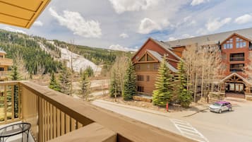 Apartment (2 Bedrooms) | Exterior