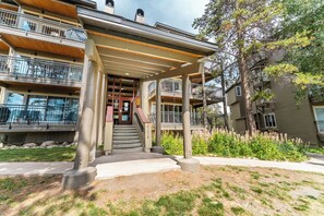 Exterior - Pines #2165 (Keystone)