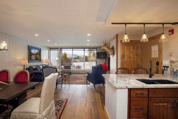 Apartment (2 Bedrooms) | Exterior