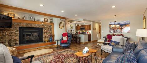 Apartment (2 Bedrooms) | Front of property