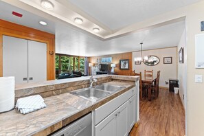 Apartment (2 Bedrooms) | Exterior