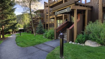 Apartment (2 Bedrooms) | Property amenity