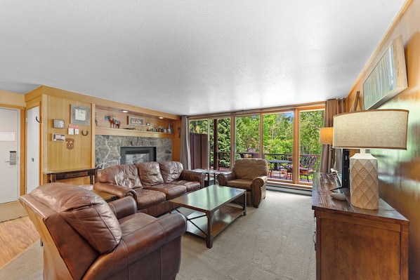 Apartment (2 Bedrooms) | Front of property