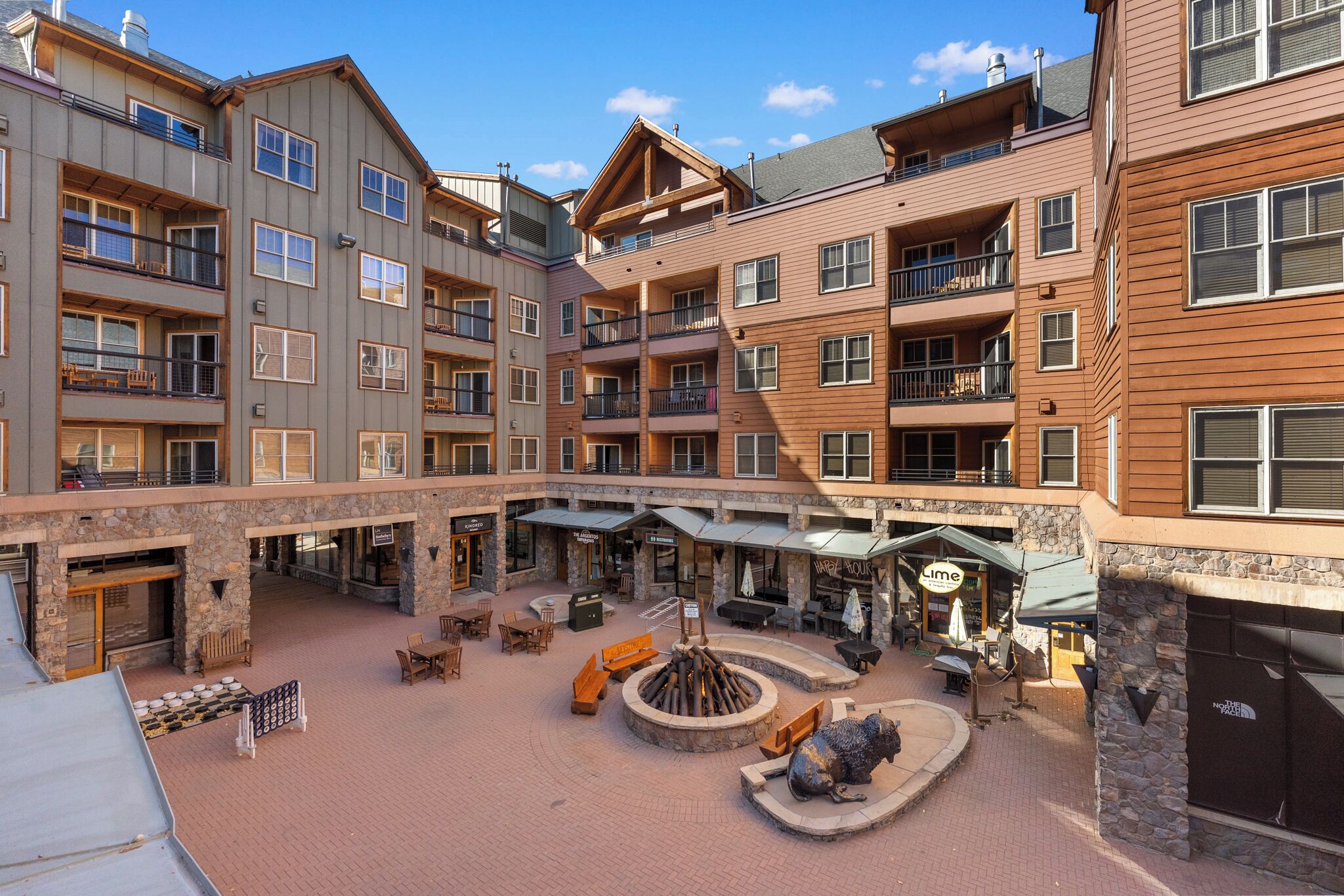 Apartment (3 Bedrooms) | Exterior