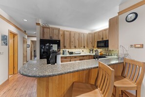 Apartment (2 Bedrooms) | Exterior