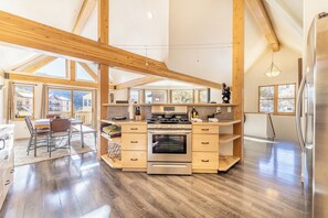 House (4 Bedrooms) | Exterior - 27 Rasor Court (Keystone)