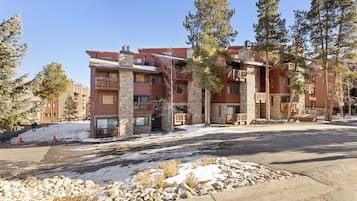 Apartamento (2 Bedrooms) | Fachada