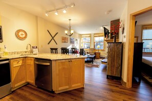 Condo (1 Bedroom) | Property amenity