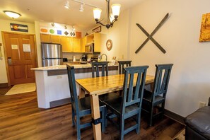 Condo (1 Bedroom) | Property amenity