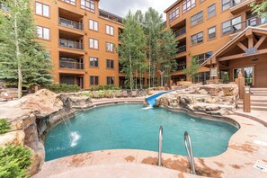 Exterior - Springs #8845 (Keystone)