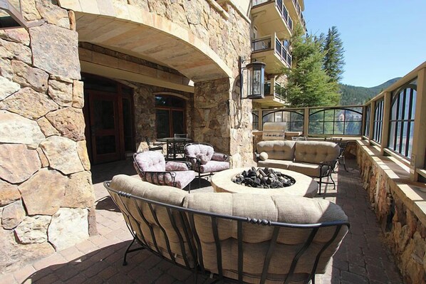 Apartamento (2 Bedrooms) | Fachada