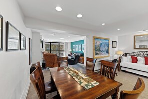 Apartment (1 Bedroom) | Exterior - Saints John #2500 (Keystone)