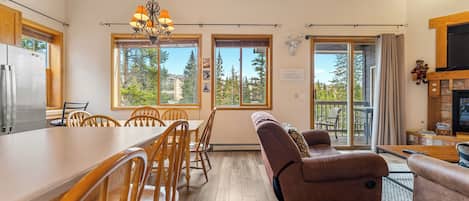 Apartment (3 Bedrooms) | Front of property