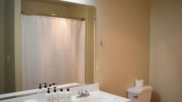 Håndklær, såpe og toalettpapir