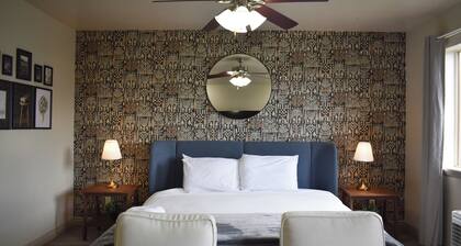 Spacious Studio Retreat I Century