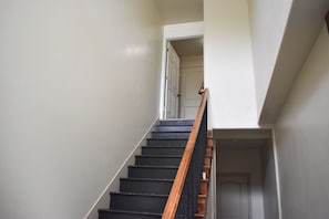 Interior - Spacious Studio Retreat I Century (Orem)