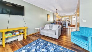 إستديو (3 Bedrooms) | وسائل الراحة في المنشأة