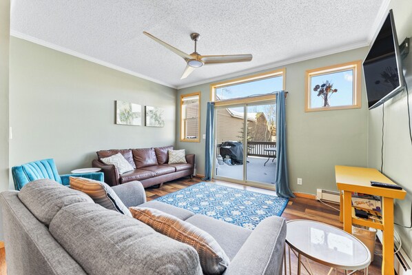 ヴィラ (3 Bedrooms) | 施設の正面