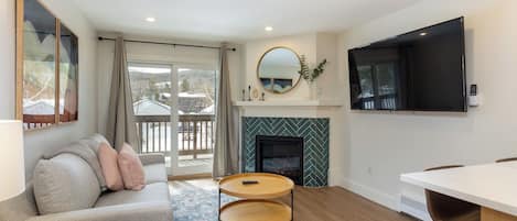 Apartment (2 Bedrooms) | Front of property